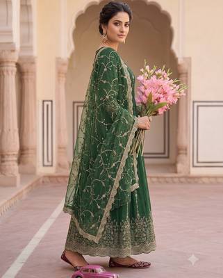 Designer green heavy zari & sequins work anarkali gown 2