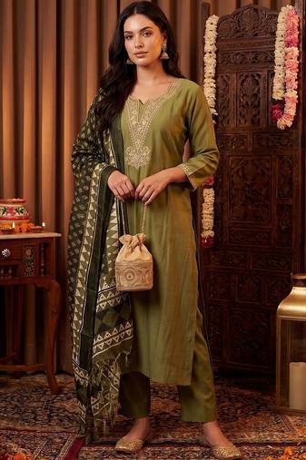 Women Ethnic Motifs Embroidered Regular Thread Work Kurta with Trousers & Dupatta