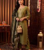 Women Ethnic Motifs Embroidered Regular Thread Work Kurta with Trousers & Dupatta