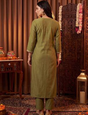 Women Ethnic Motifs Embroidered Regular Thread Work Kurta with Trousers & Dupatta 6