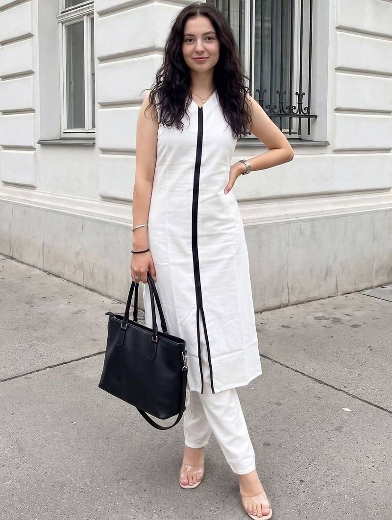 Women Regular Kurta with Trousers
