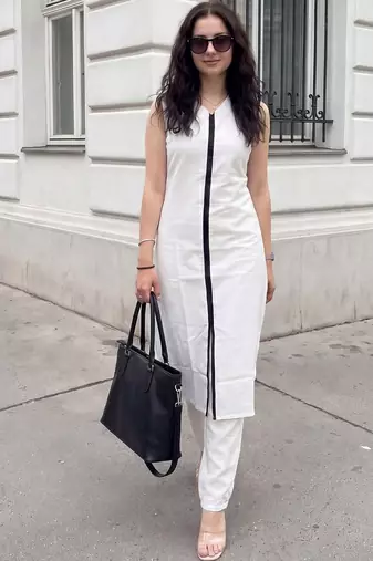 Women Regular Kurta with Trousers
