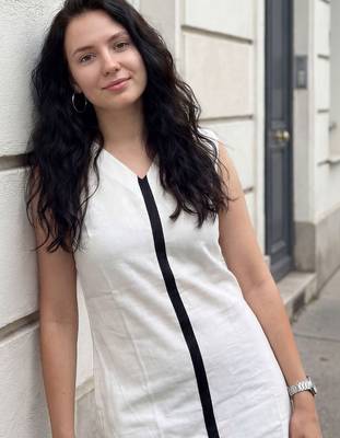 Women Regular Kurta with Trousers 4
