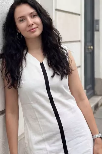 Women Regular Kurta with Trousers