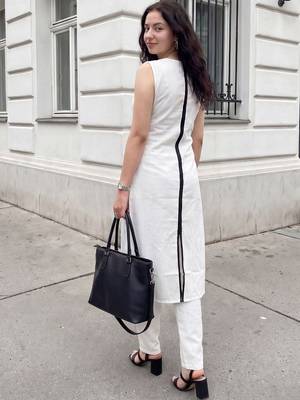 Women Regular Kurta with Trousers 5