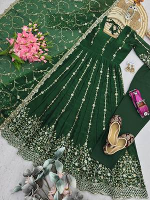 Designer green heavy zari & sequins work anarkali gown 4