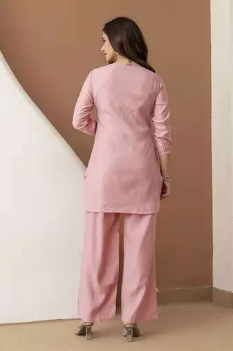 Women's stylish peach soft viscose silk kurta and pant casual wear co-ord set