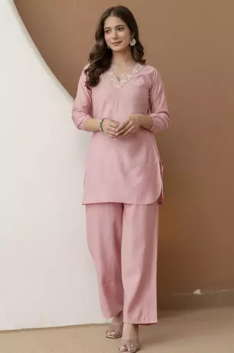 Women's stylish peach soft viscose silk kurta and pant casual wear co-ord set