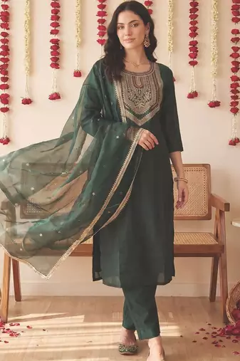 Women Ethnic Motifs Embroidered Regular Sequinned Liva Kurta with Trousers & With Dupatta