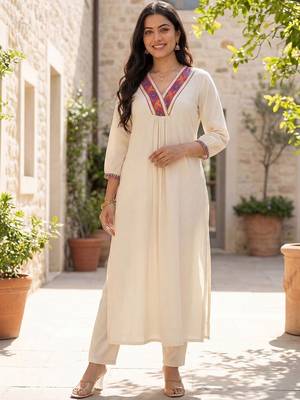 Women Ethnic Motifs Embroidered Regular Thread Work Liva Kurta with Trousers 6