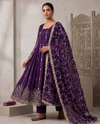 Designer jambli heavy zari & sequins work anarkali gown 1