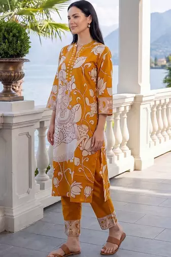 Women Ethnic Motifs Printed Regular Pure Cotton Kurta with Trousers