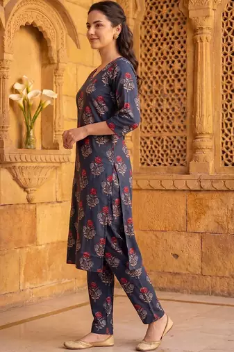 Women Floral Printed Regular Pure Cotton Kurta with Trousers
