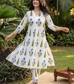 Women Ethnic Motifs Printed Regular Pure Cotton Kurta with Trousers