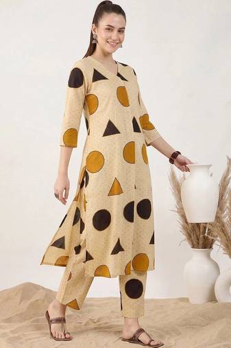 Women Printed Regular Pure Cotton Kurta with Trousers