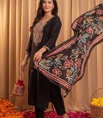 Women Ethnic Motifs Embroidered Regular Thread Work Kurta with Trousers & With Dupatta