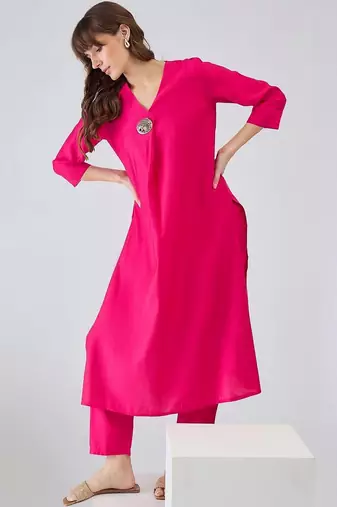 Women Regular Liva Kurta with Trousers