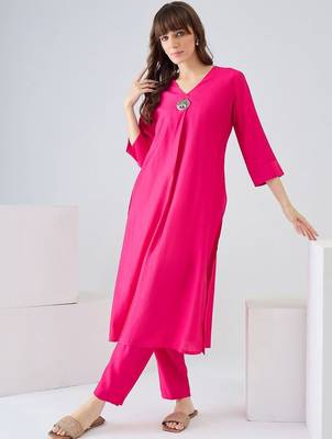 Women Regular Liva Kurta with Trousers 1
