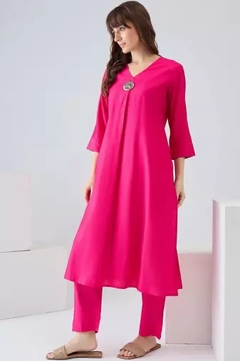 Women Regular Liva Kurta with Trousers