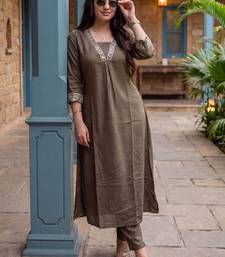 Women Ethnic Motifs Embroidered Regular Thread Work Kurta with Trousers