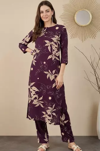 Women Floral Printed Regular Kurta with Trousers