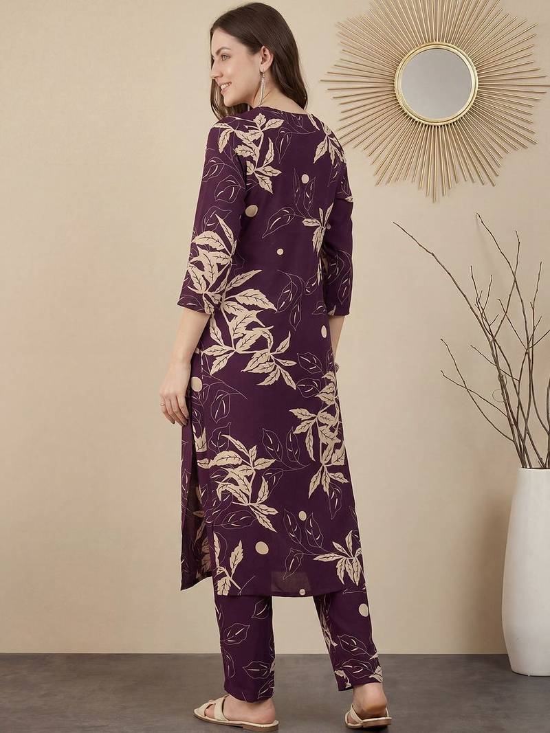 Women Floral Printed Regular Kurta with Trousers