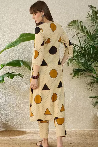 Women Printed Regular Pure Cotton Kurta with Trousers