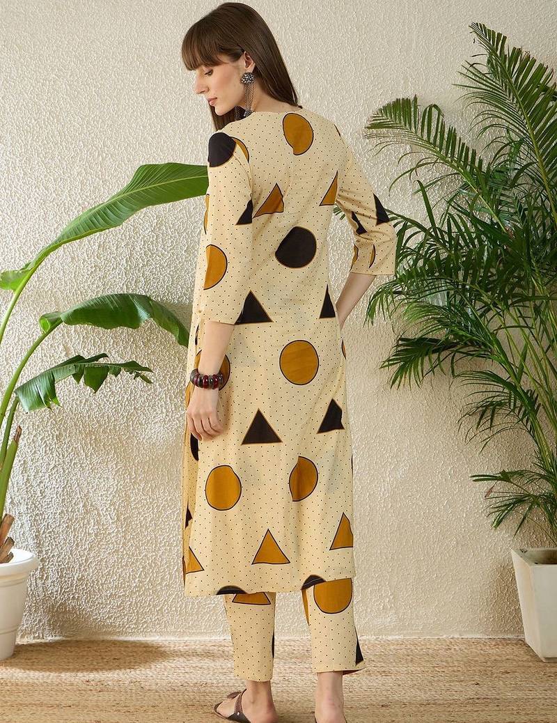 Women Printed Regular Pure Cotton Kurta with Trousers
