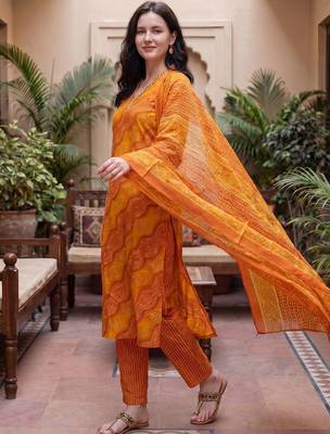 Women Ethnic Motifs Printed Regular Thread Work Kurta with Trousers & With Dupatta 3