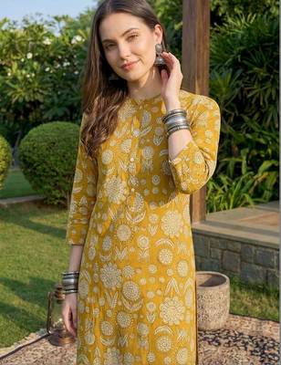 Women Ethnic Motifs Printed Regular Pure Cotton Kurta with Trousers 3