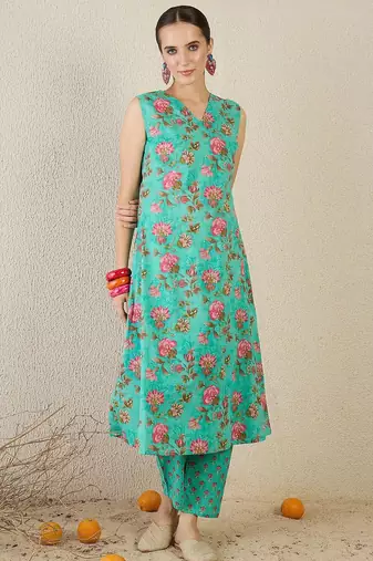 Floral Printed V-Neck Pure Cotton A-Line Kurta With Trouser
