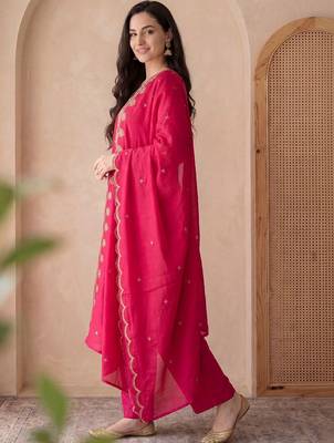 Women Ethnic Motifs Embroidered Regular Thread Work Kurta with Trousers & With Dupatta 4