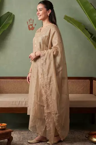 Women Ethnic Motifs Embroidered Regular Thread Work Kurta with Trousers & With Dupatta