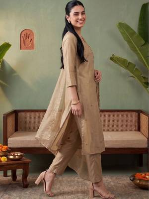 Women Ethnic Motifs Embroidered Regular Thread Work Kurta with Trousers & With Dupatta 6