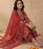 Women Floral Embroidered Regular Mirror Work Kurta with Trousers & With Dupatta