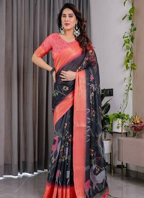 Black Color digital floral prints And zari woven Work Linen Saree 3