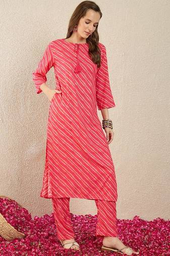 Women Leheriya Printed Regular Kurta with Trousers