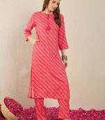 Women Leheriya Printed Regular Kurta with Trousers