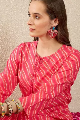 Women Leheriya Printed Regular Kurta with Trousers