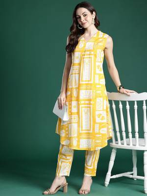 Geometric Printed Pleated Pure Cotton Kurta with Trousers 1