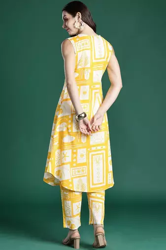 Geometric Printed Pleated Pure Cotton Kurta with Trousers