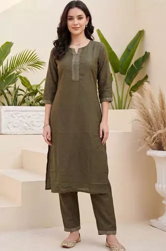Women Ethnic Motifs Embroidered Regular Thread Work Kurta with Trousers
