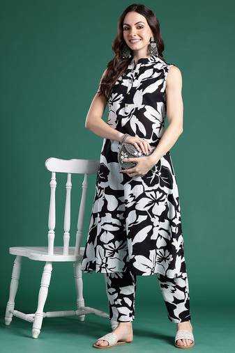 Floral Printed Pleated Pure Cotton Kurta with Trousers