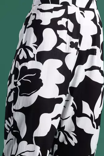 Floral Printed Pleated Pure Cotton Kurta with Trousers