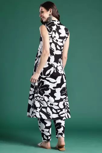 Floral Printed Pleated Pure Cotton Kurta with Trousers