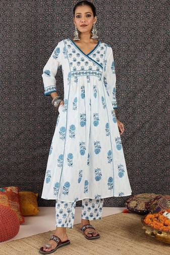 Women Floral Printed Angrakha Pure Cotton Kurta with Trousers