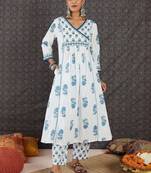 Women Floral Printed Angrakha Pure Cotton Kurta with Trousers