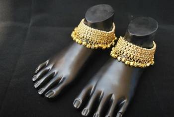 perfect bridal anklets with ghungroos 4