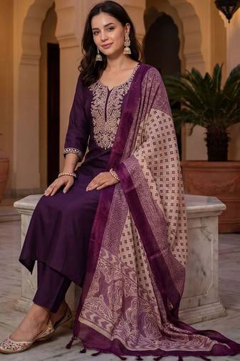 Women Ethnic Motifs Embroidered Regular Thread Work Kurta with Trousers & With Dupatta