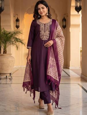 Women Ethnic Motifs Embroidered Regular Thread Work Kurta with Trousers & With Dupatta 5